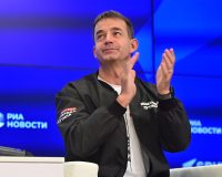 Актер и депутат Дмитрий Певцов